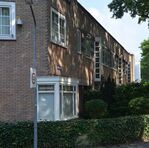 Hier is de kap gemaakt voor de zijstraat, duidelijk een gewongen hoek.
<br/>
Richard Keijzer, 2014-07-26